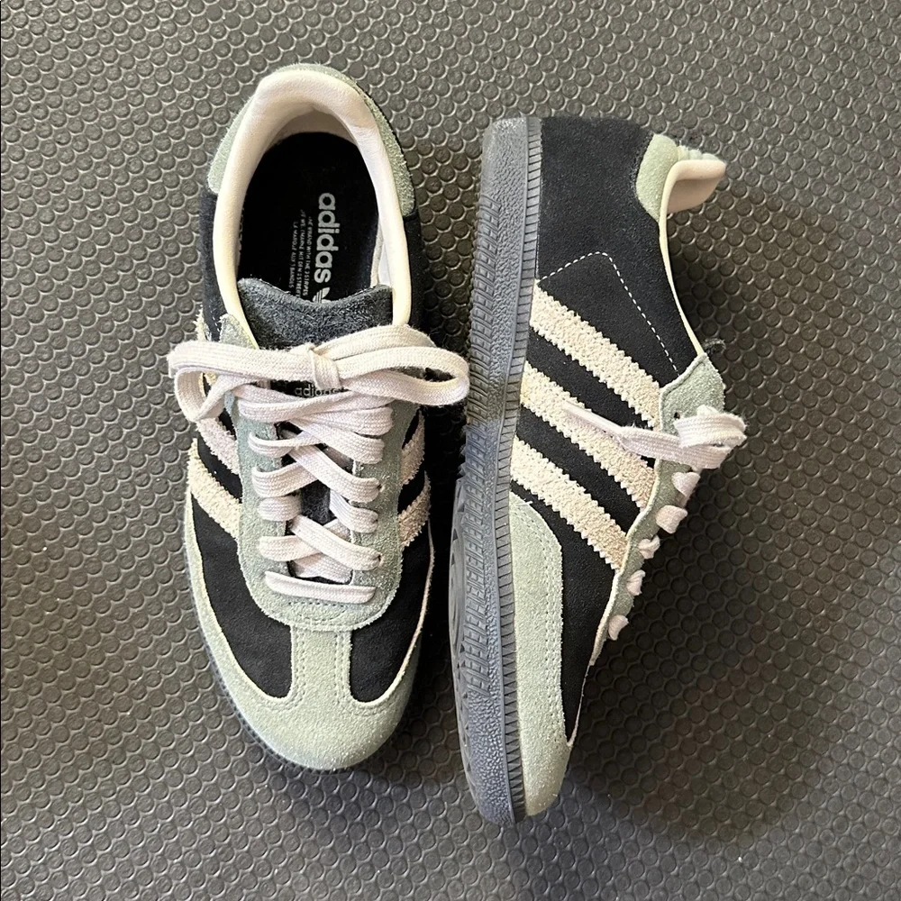 Adidas Samba Sneakers - Picture 5 of 10